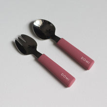 Load image into Gallery viewer, Chews Domi | Silicone/Stainless Steel Utensils (Dusty Rose)
